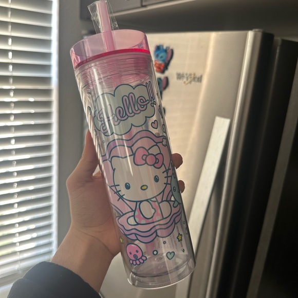 Hello Kitty Other - Hello kitty water bottle